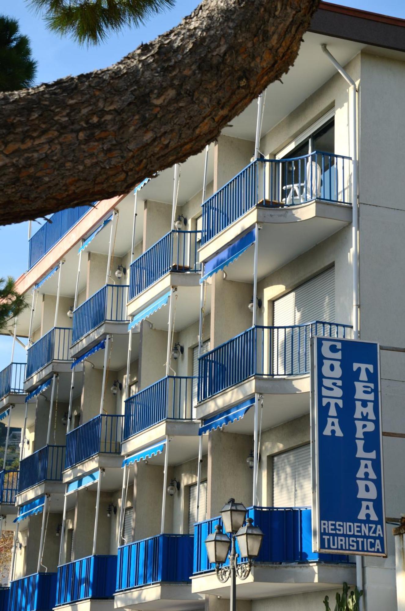 Residence Costa Templada Ventimiglia Bagian luar foto